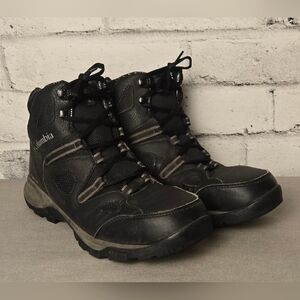 Columbia Men’s Waterproof Winter Boots Insulated Size 8 Snow Boots